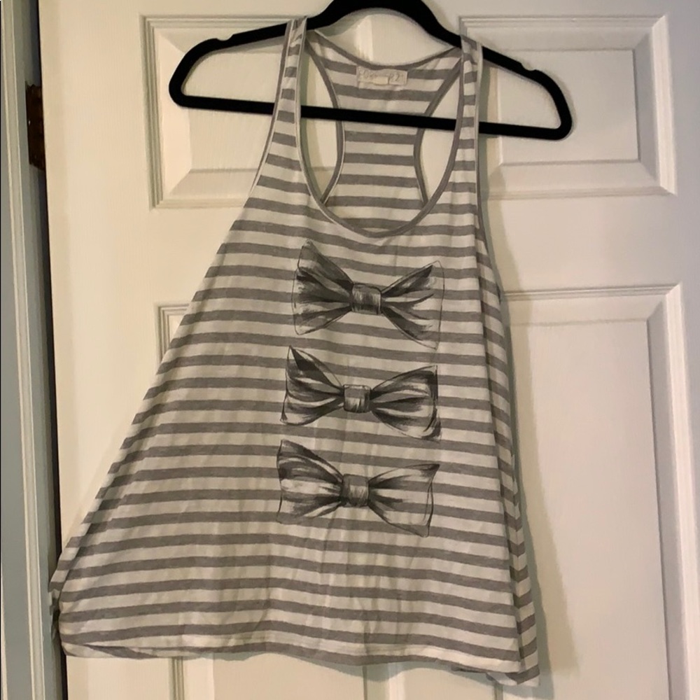 Forever 21 graphic tank top size M